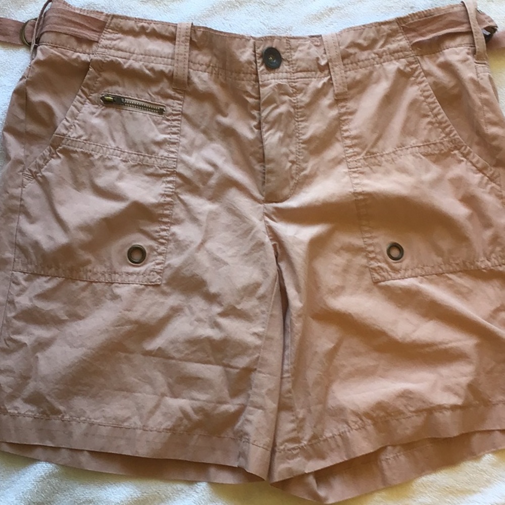 Banana Republic women’s Shorts,Cotton Peach shorts ,Size 8 NWT